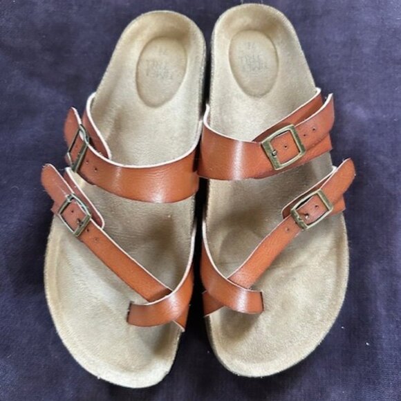 Time and Tru Asymmetric Strap Sandals - Picture 1 of 4